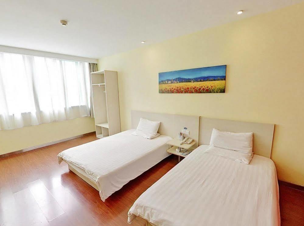 Hanting Express Nantong Sports Convention And Exhibition Center Esterno foto