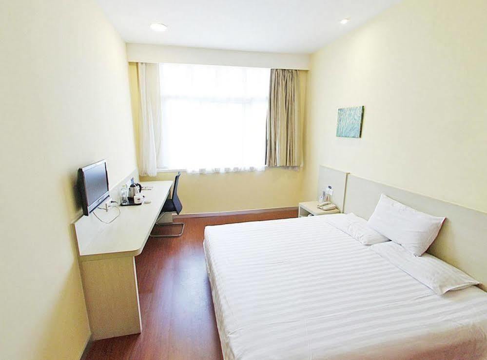 Hanting Express Nantong Sports Convention And Exhibition Center Esterno foto